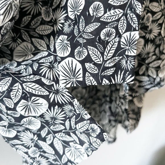 EUC LOFT Palm Smocked Square Neck Top - Picture 3 of 10